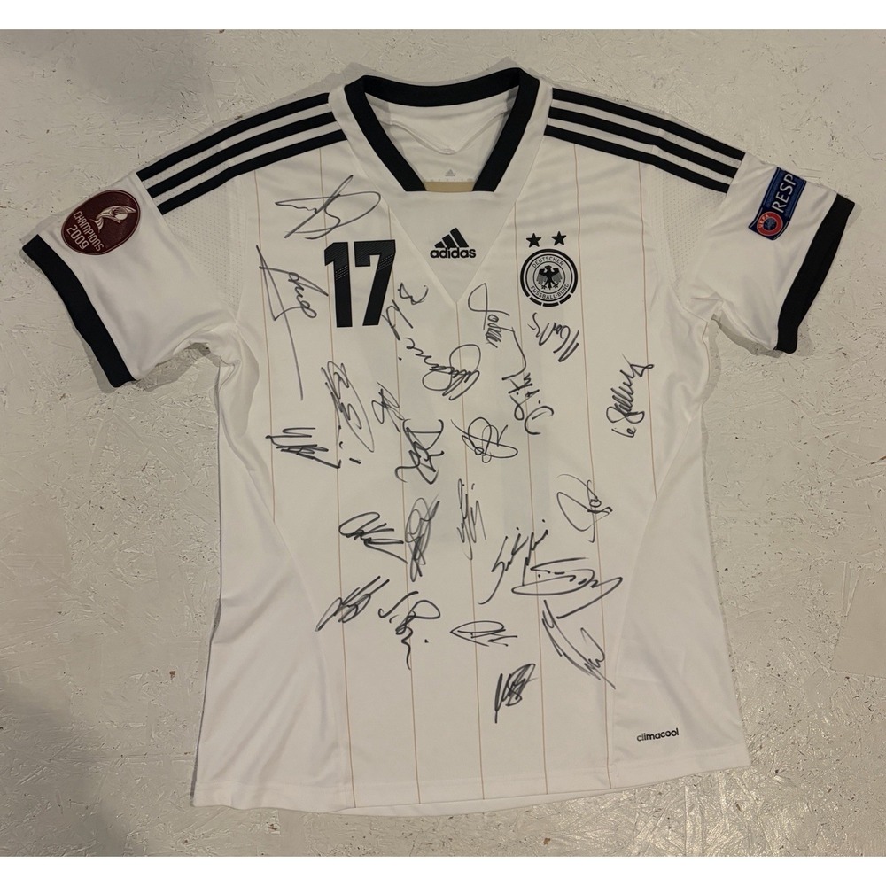 Germany Womens Jersey Home Soccer Shirt 2013 Adidas Woman Size M Signed By Team?